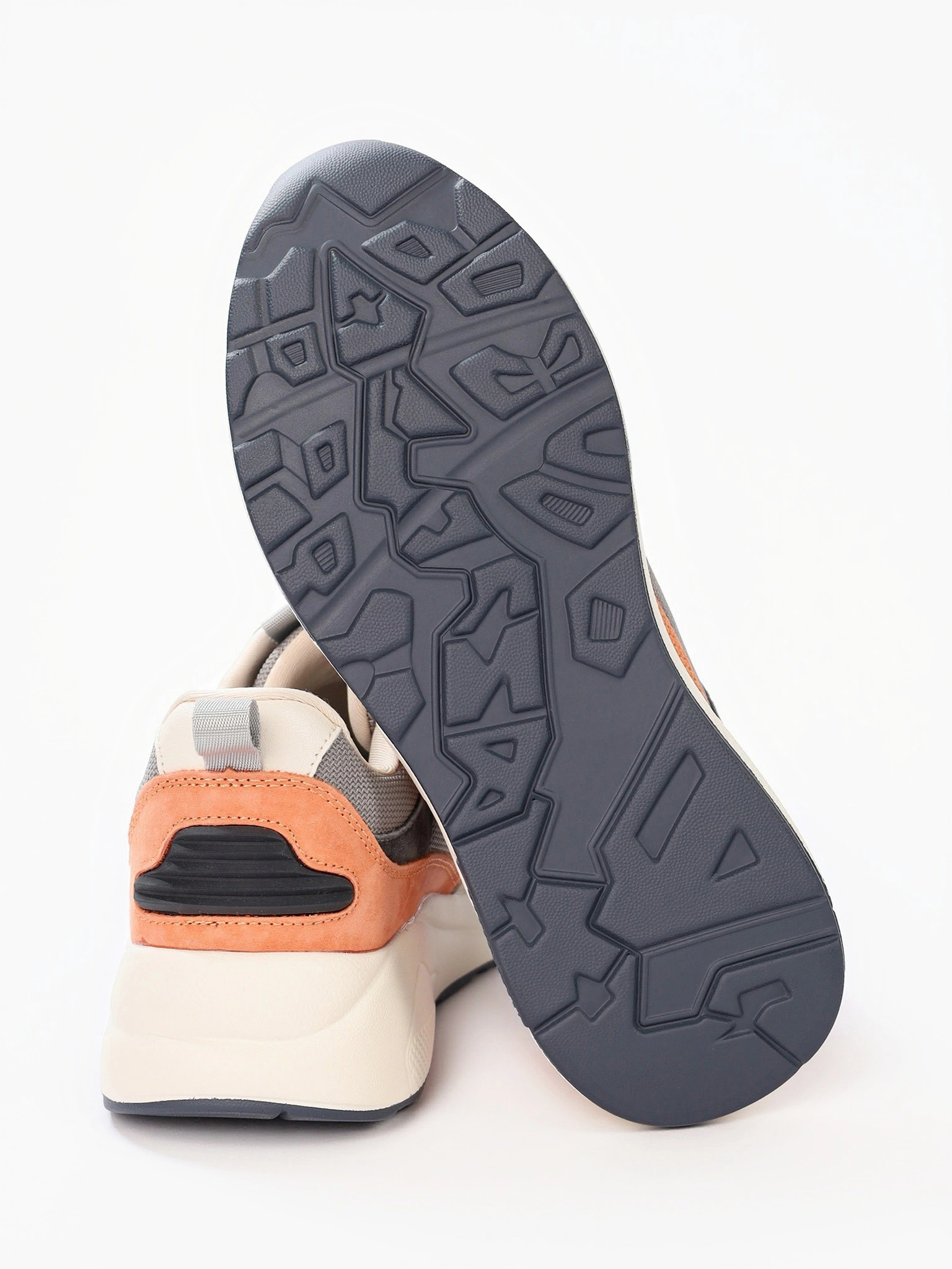 Кроссовки комбинированные в стиле колор-блок на средней платформе